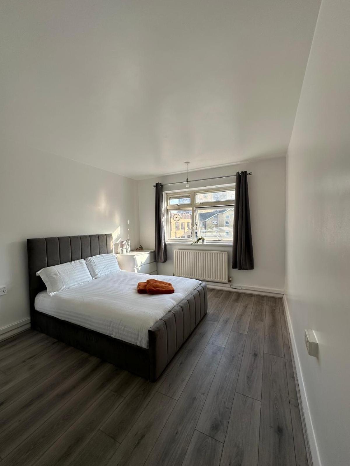 Modern Room In A 4 Bedroom Flat In London, Shared Bathroom! Luaran gambar