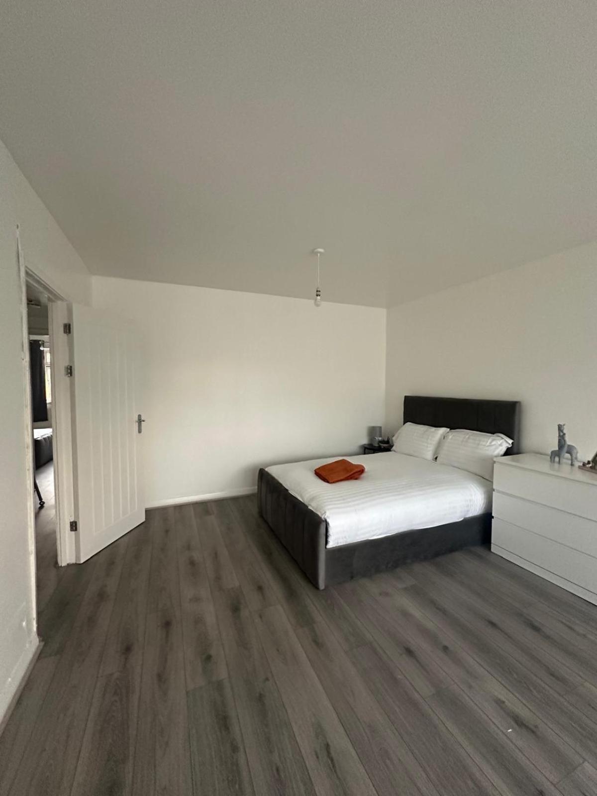 Modern Room In A 4 Bedroom Flat In London, Shared Bathroom! Luaran gambar