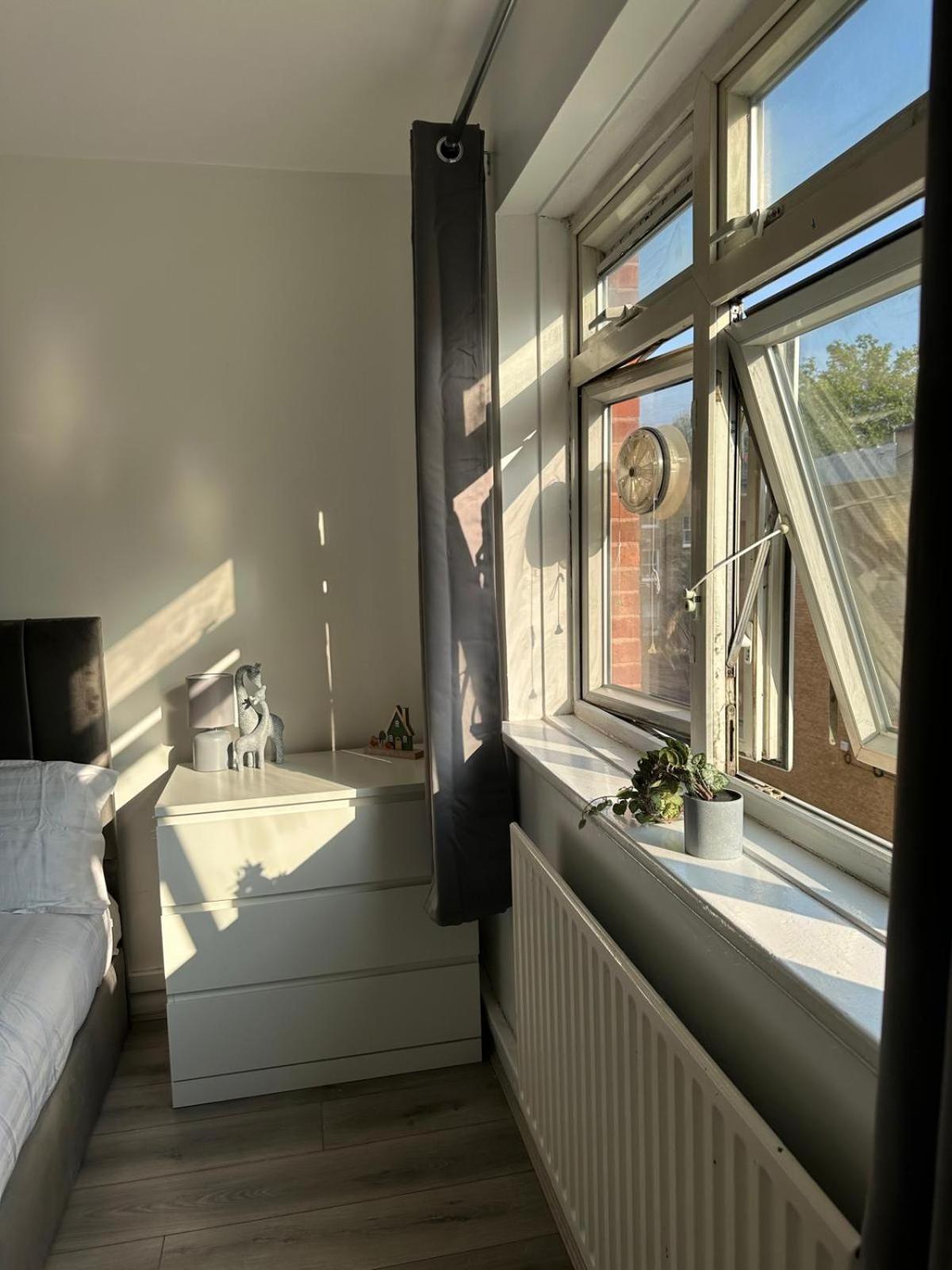 Modern Room In A 4 Bedroom Flat In London, Shared Bathroom! Luaran gambar