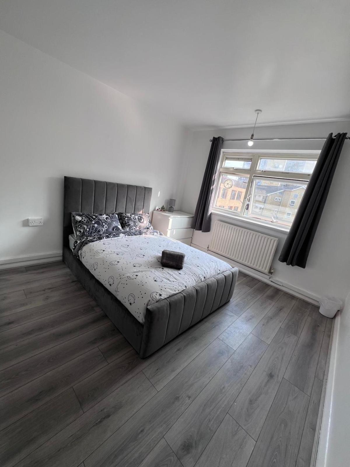 Modern Room In A 4 Bedroom Flat In London, Shared Bathroom! Luaran gambar